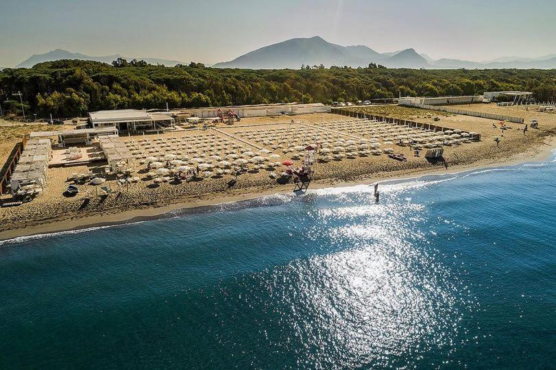 Solaris Paestum Bed & Breakfast Exterior photo